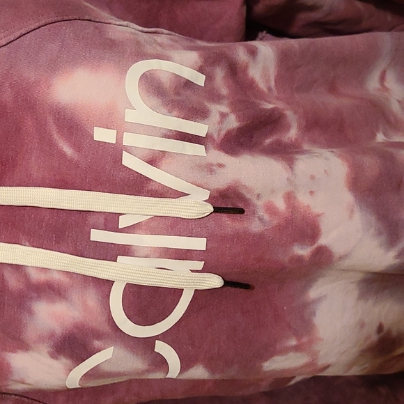 💣New Calvin Klein Performance top💣 - Picture 3 of 9